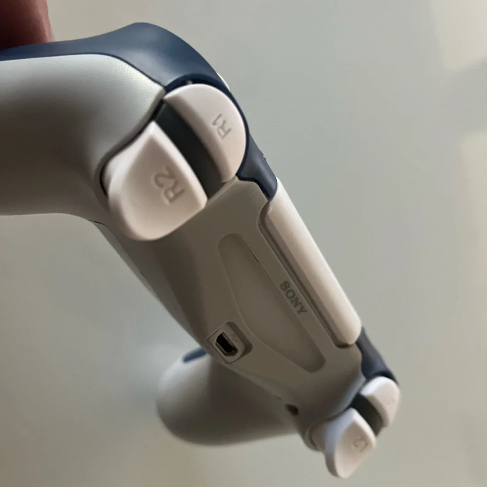 Custom ps4 controller - Picture 6 of 7